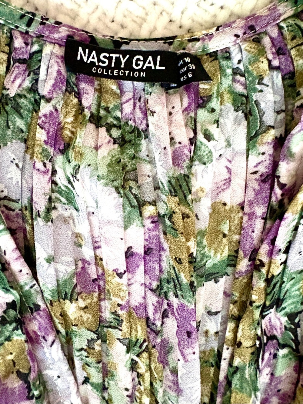Nasty Gal Top Blouse Lavender Green Floral All Plisse Accordion Pleated Peplum M - Picture 8 of 10